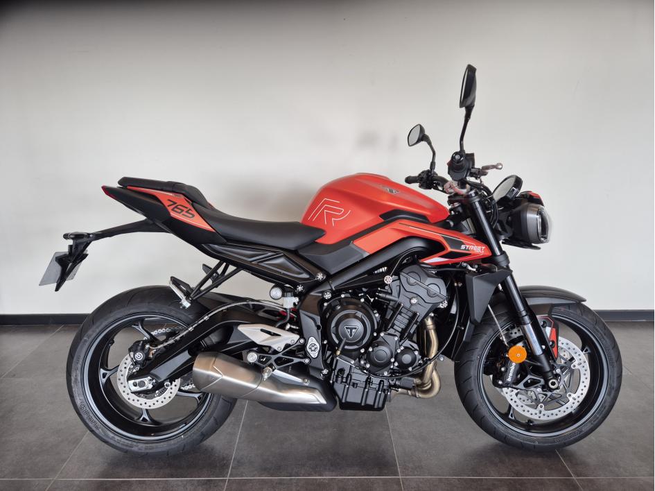 TRIUMPH STREET TRIPLE 765 R