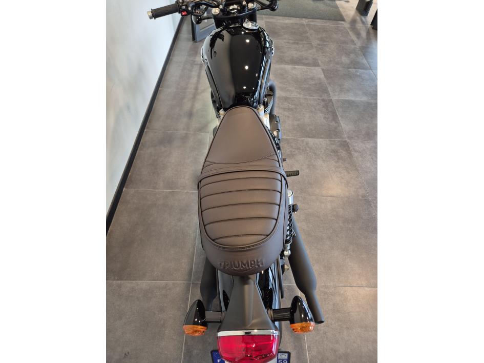 TRIUMPH Bonneville T120 Black