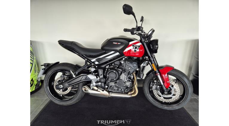 TRIUMPH TRIDENT 660