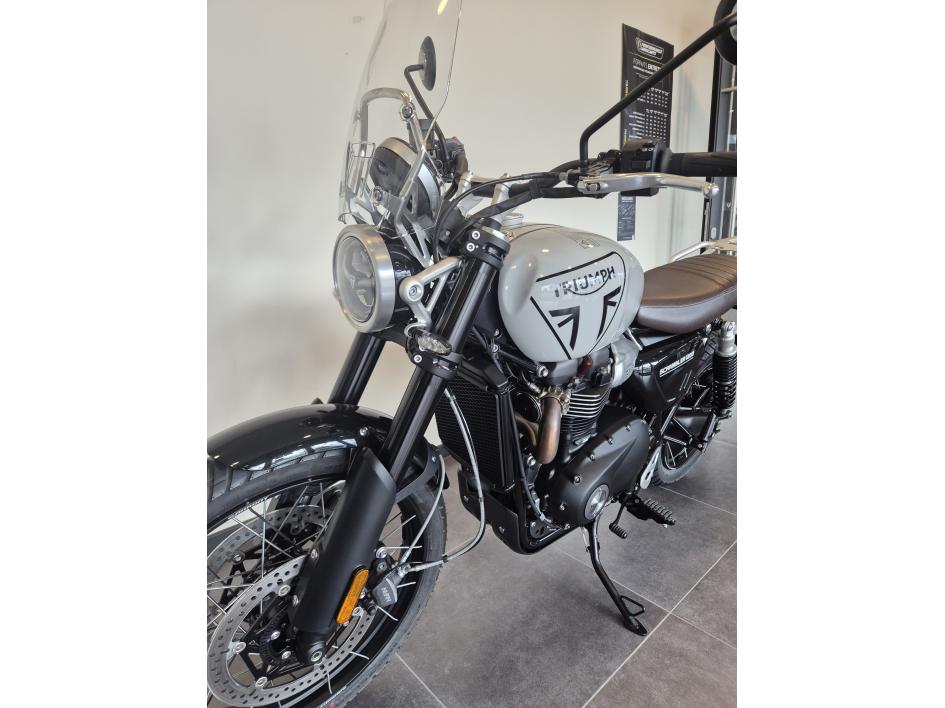 TRIUMPH SCRAMBLER 1200